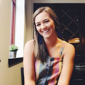 Meet your Posher, Laura